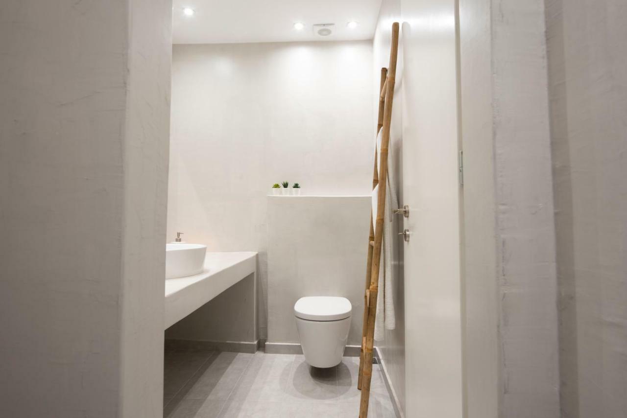 White Orchid Luxury Suites Месарія Екстер'єр фото