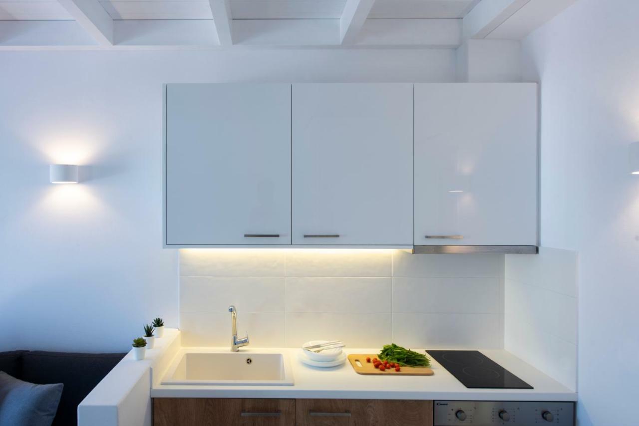 White Orchid Luxury Suites Месарія Екстер'єр фото
